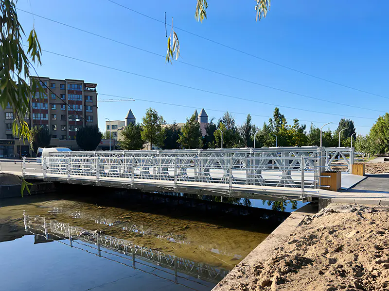 Projekt mestskej dopravy v autonómnej oblasti Qapqal Xibe, Xinjiang
