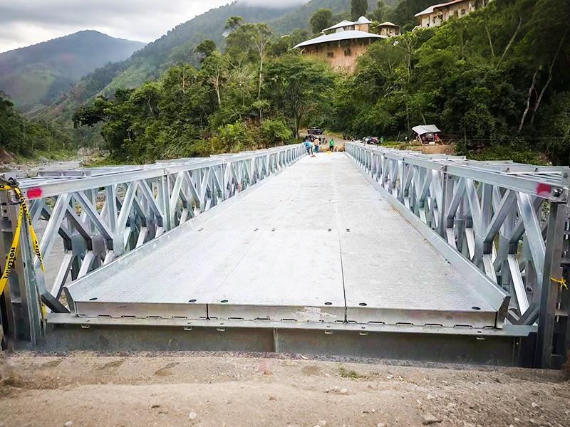 CB 100 Bailey Bridge Dvojradový jednovrstvový vlastný pozinkovaný Bailey Bridge